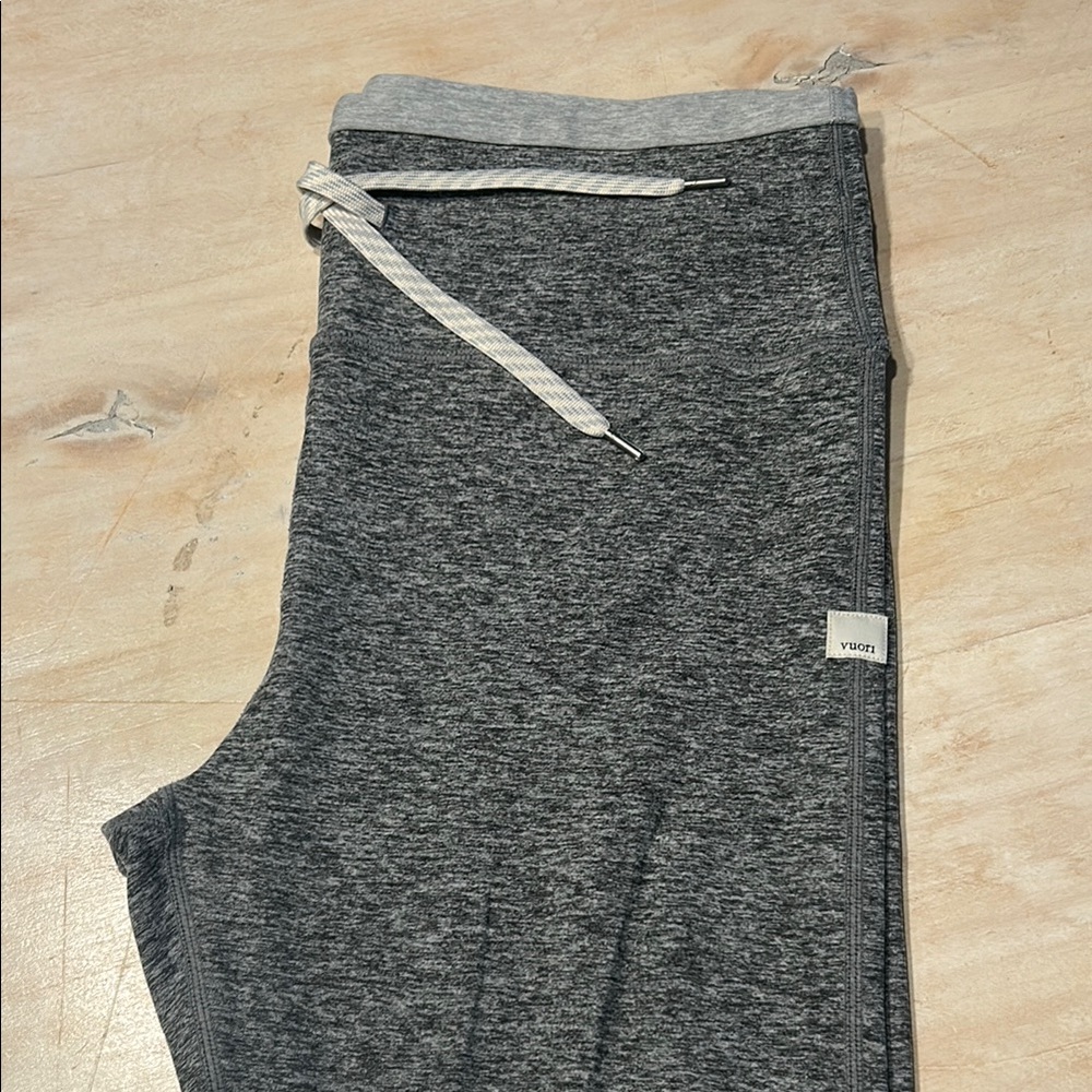 VUORI Gray Casual yoga pants
